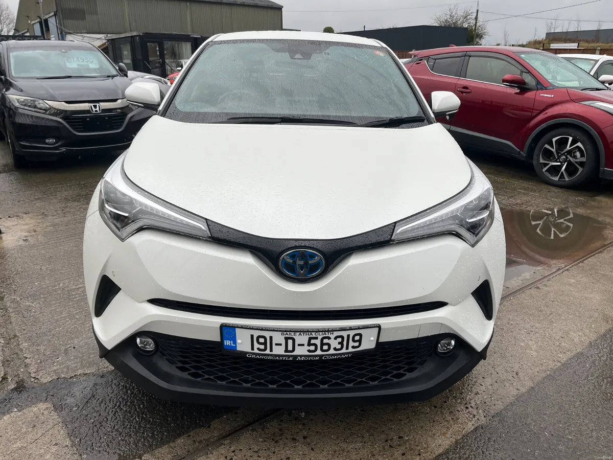 TOYOTA C-HR 2019, 1.8 HYBRID AUTO FULL LEATHER - Image 2