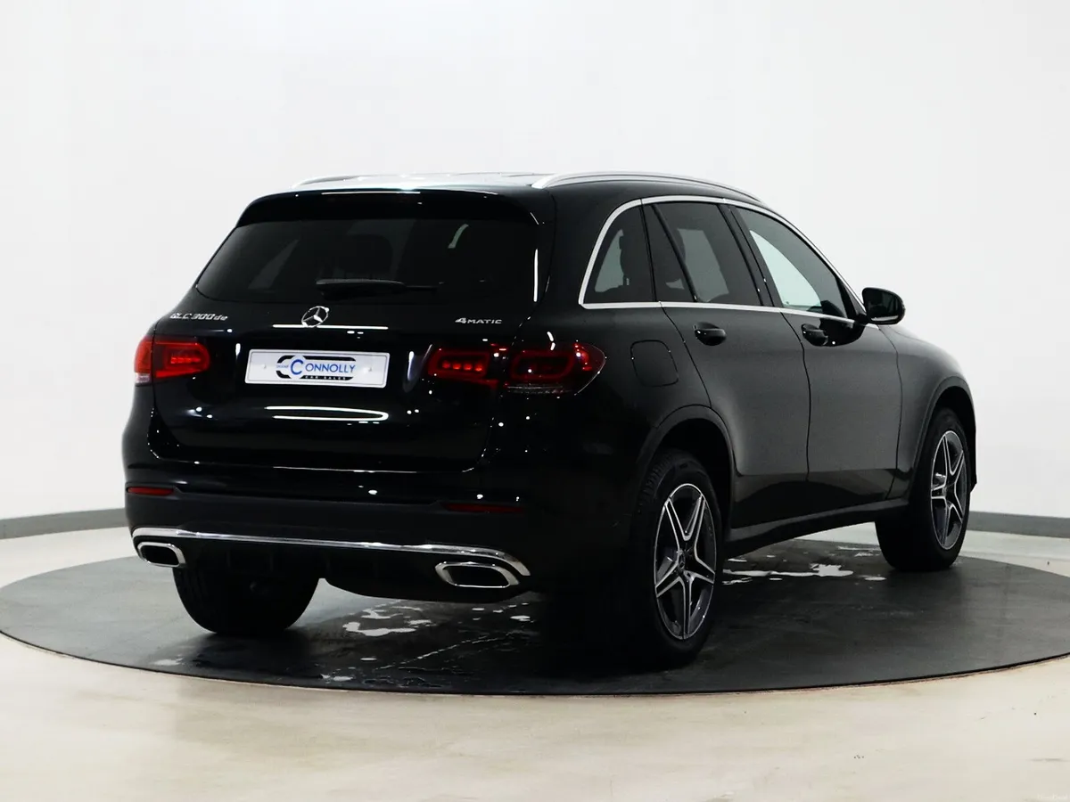 *3* 2021 Mercedes-Benz GLC 2.0 AMG LINE 4MATIC - Image 4