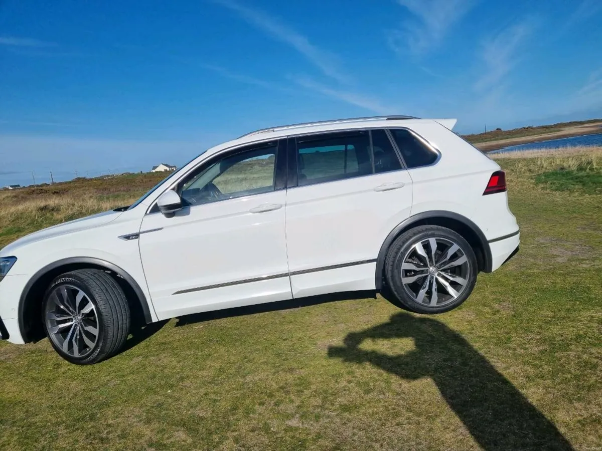 Volkswagen Tiguan R-Line. - Image 2