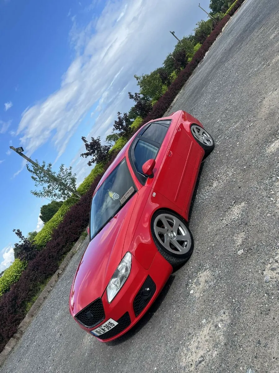 SEAT Exeo 2010 - Image 2