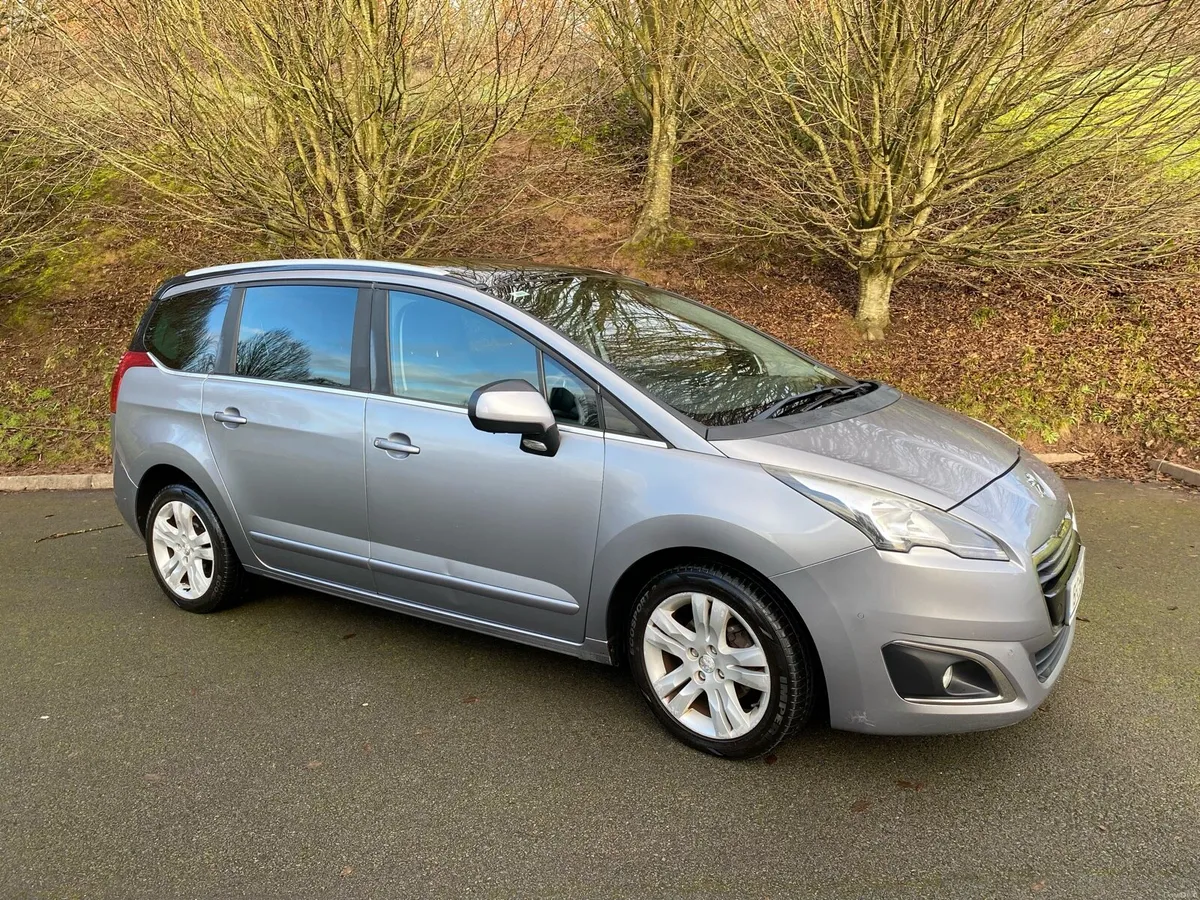 Peugeot 5008 Allure Model - Image 1