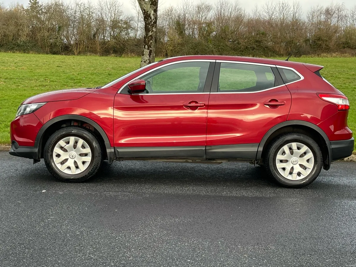 2016 Qashqai, 1 OWNER, Only 170k km - Image 1