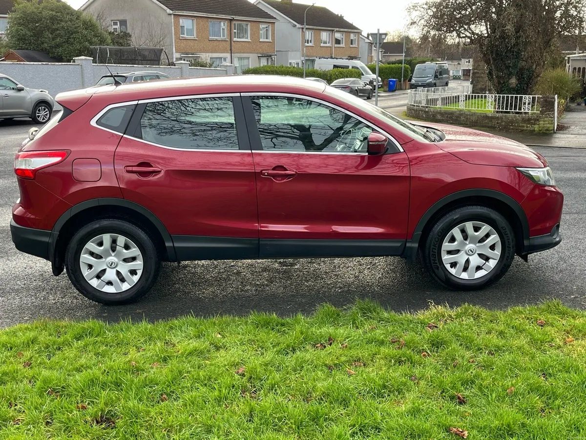 2016 Qashqai, 1 OWNER, Only 170k km - Image 6