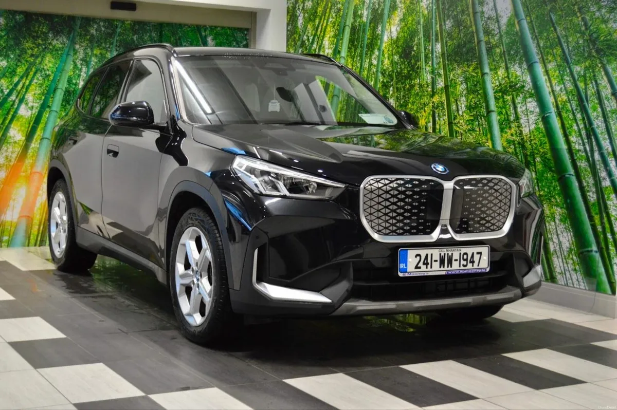 BMW iX1 eDrive20 Sport LOW MILEAGE - Image 1