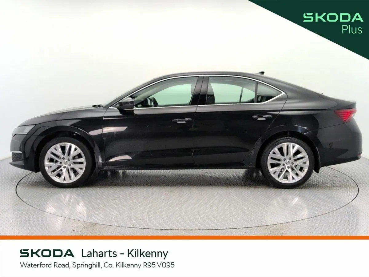 Skoda Octavia SELECTION + 2.0TDI 115HP HEATED SEAT - Image 6