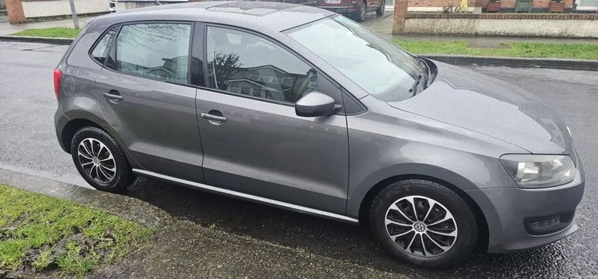 2010 Volkswagen Polo - Image 3