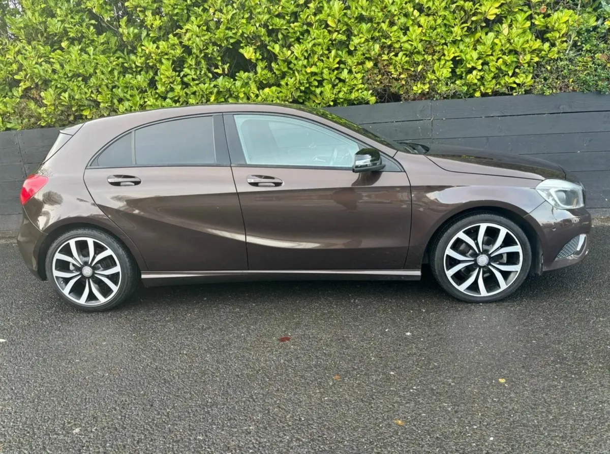 Mercedes-Benz A-Class 2015 - Image 2