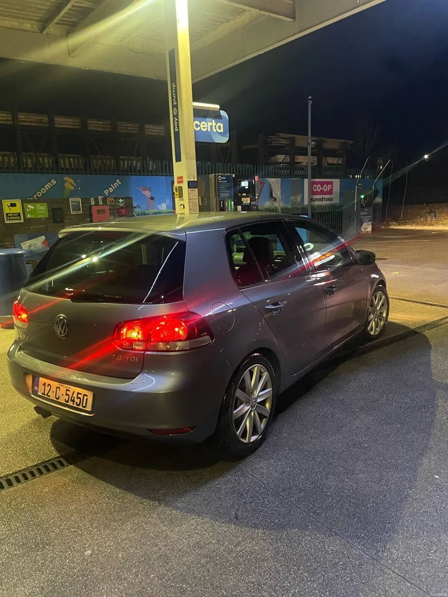 Volkswagen Golf - Image 1