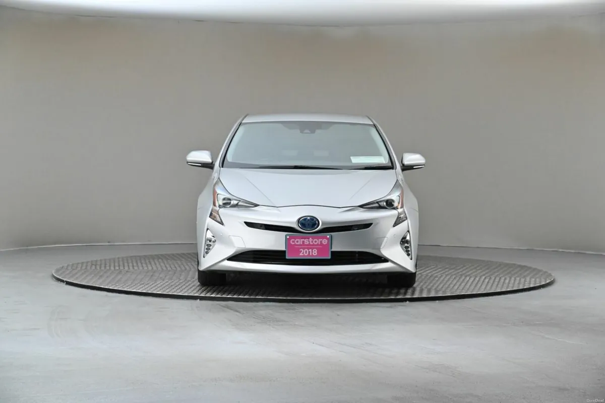 Toyota Prius 1.8 HYBRID **BI-TONE INTERIOR**REVERS - Image 2