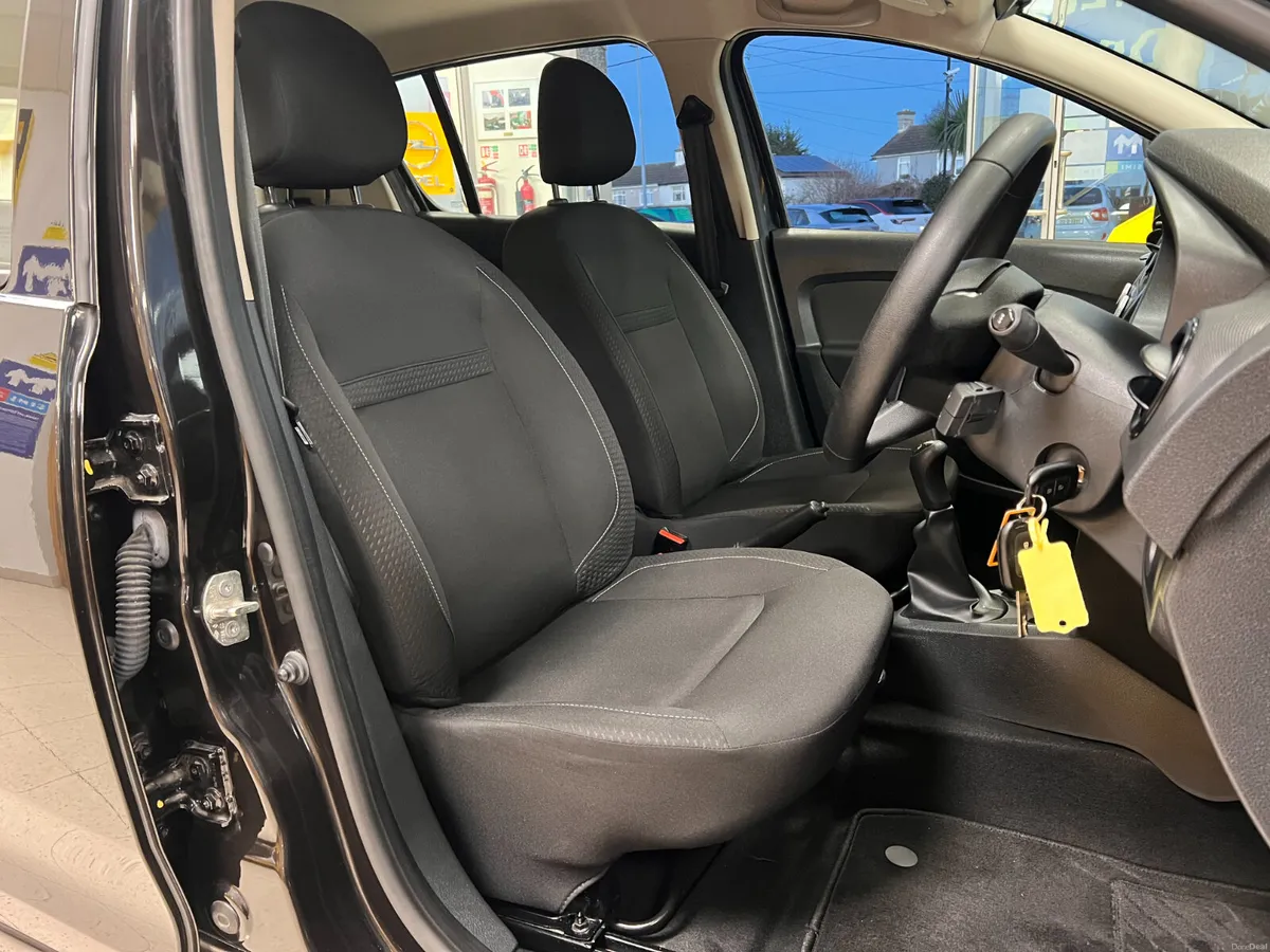 Only 39,000 Kms Low Kms As New 2020 Dacia Sandero - Image 3