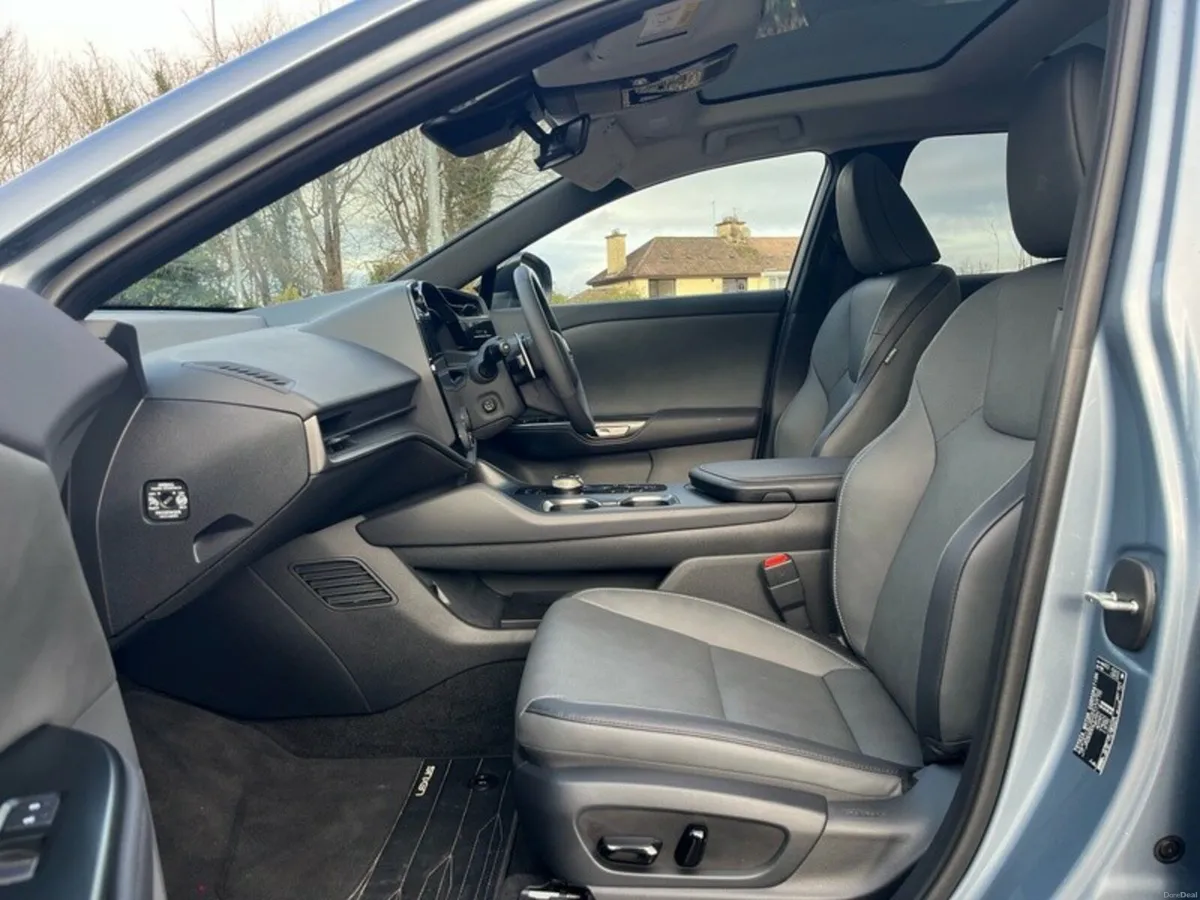 Lexus RZ RZ300e Executive - Image 2