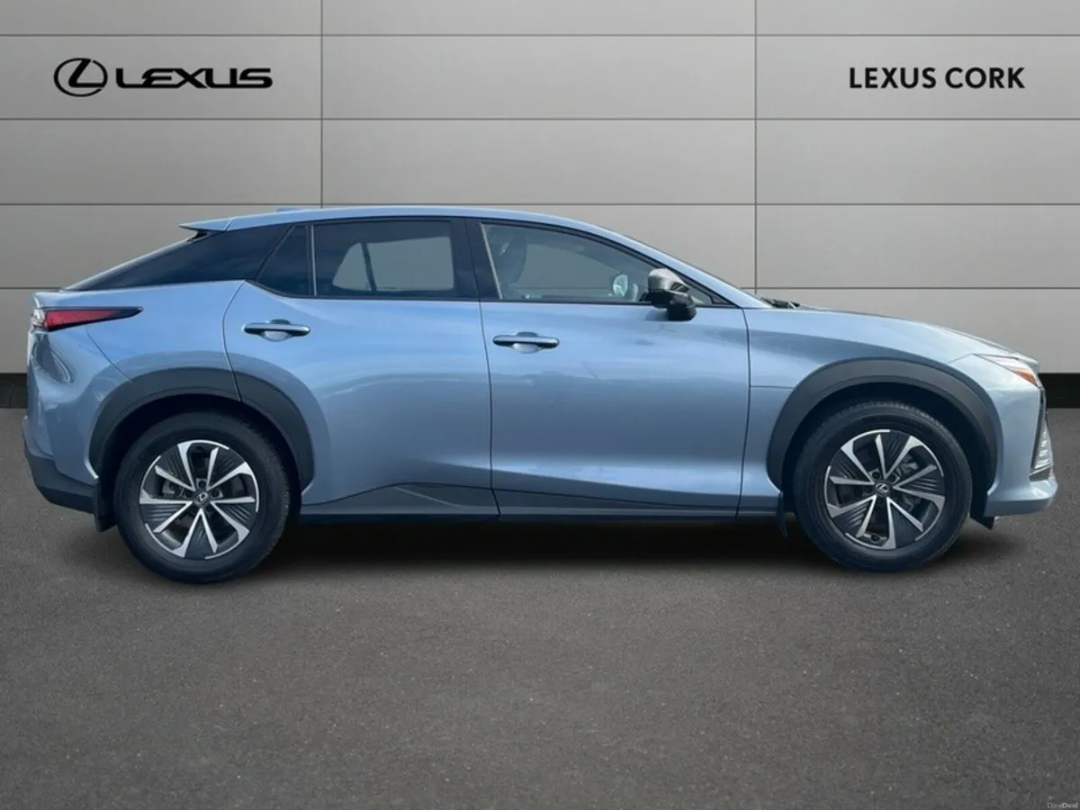 Lexus RZ RZ300e Executive - Image 4