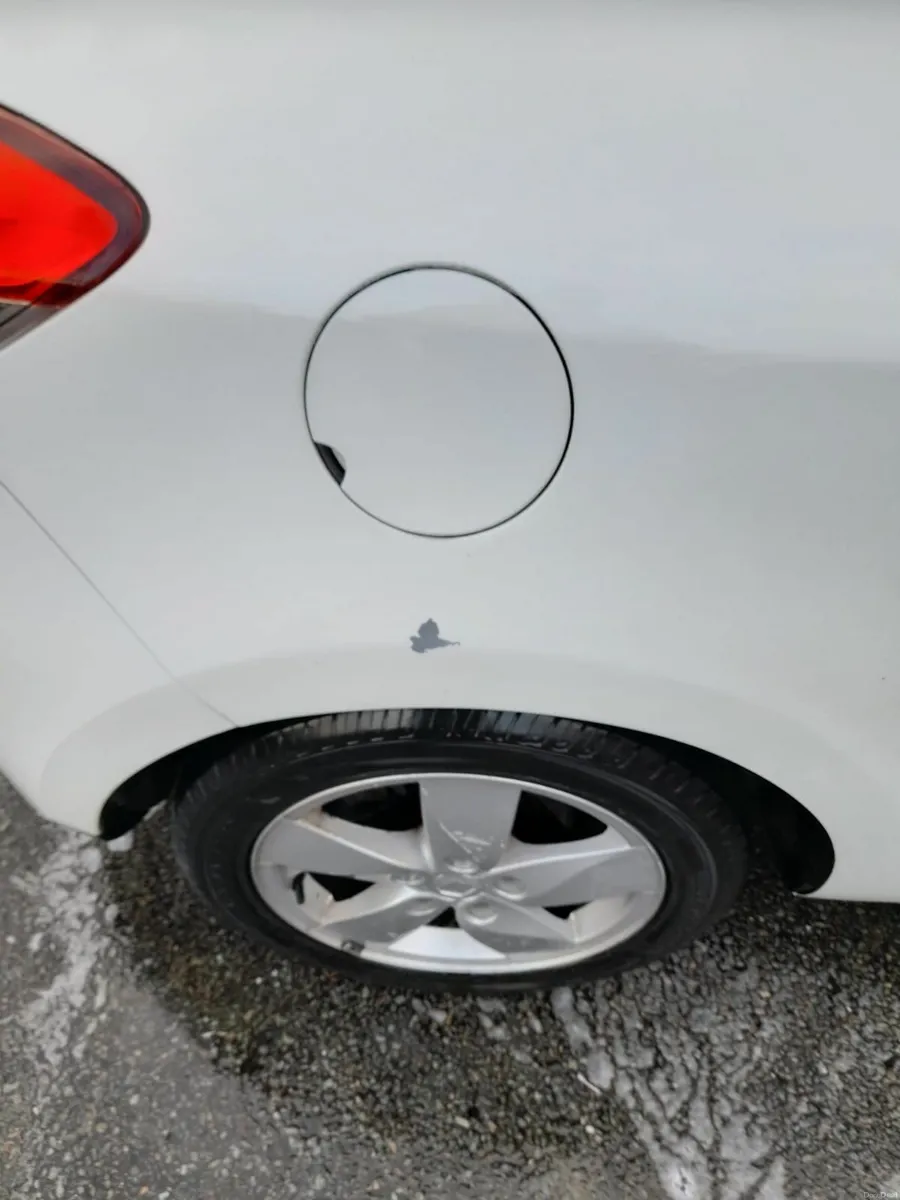 12 Renault Megane Coupe NCT27 - Image 3