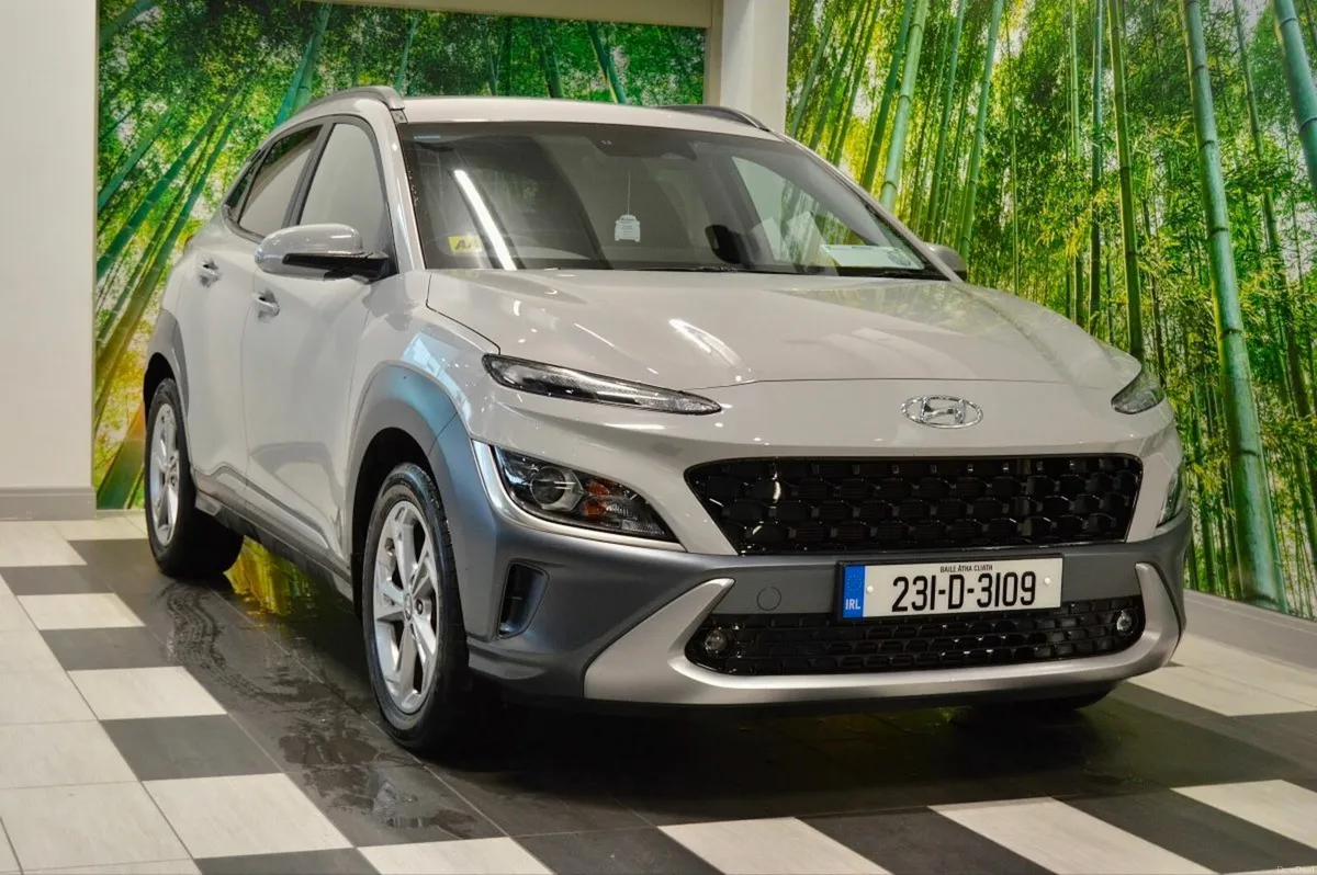 Hyundai KONA 1.0 T-GDI Executive Two Tone Roof - Image 1