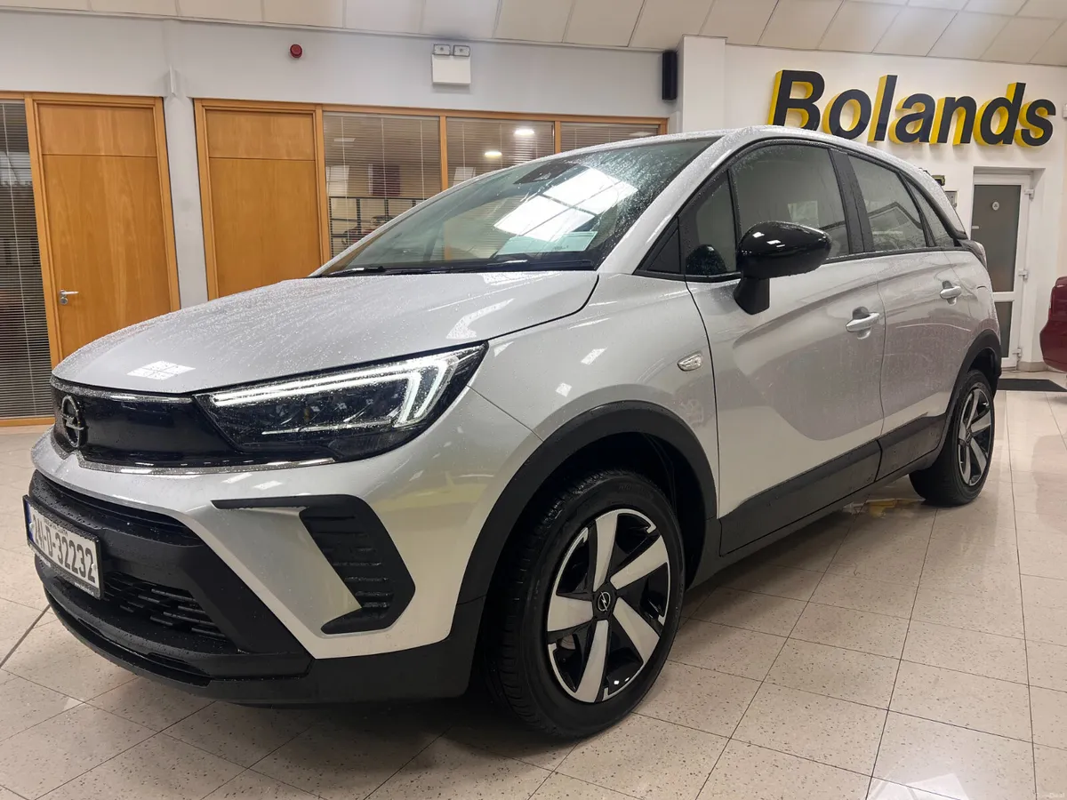**DIESEL** 1 Left 2024 As New Opel Crossland - Image 1