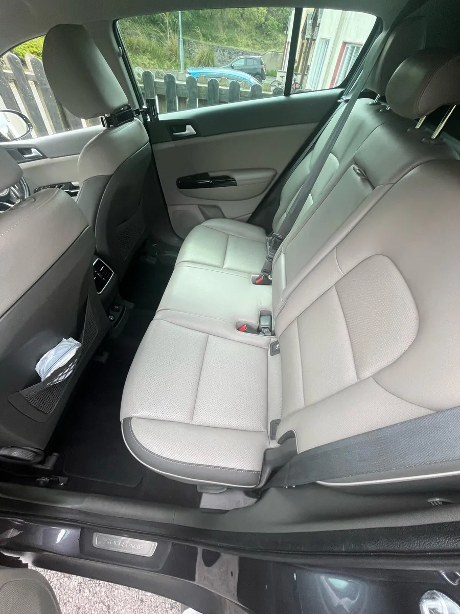 Kia Sportage 2018 Just passed nct. - Image 6