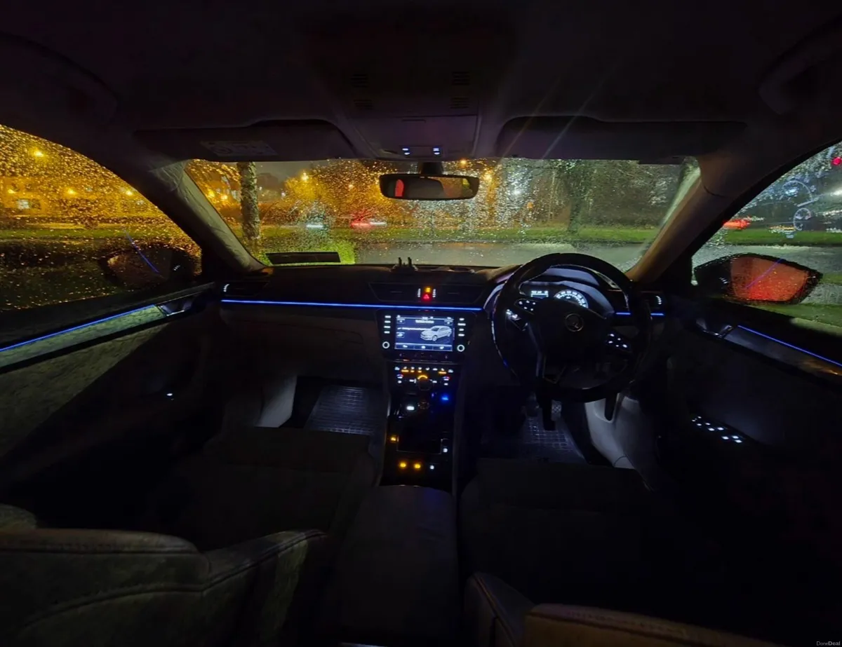 SKODA SUPERB ESTATE 2.0 2017 - Image 1