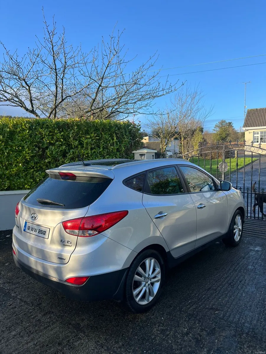 2012 Hyundai ix35 4x4 (nct 2/26 tax 2/26 ) - Image 3