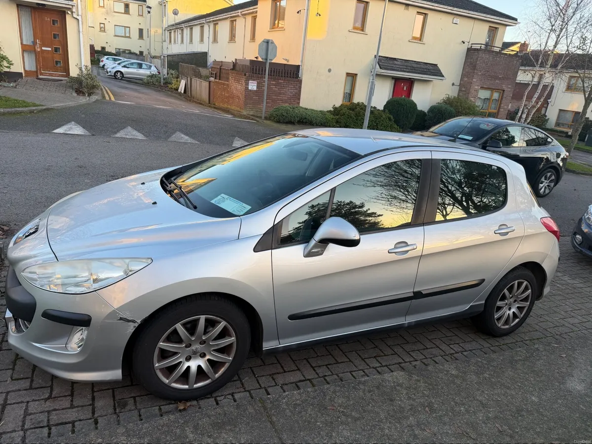 Peugeot 308 2010 - Image 3