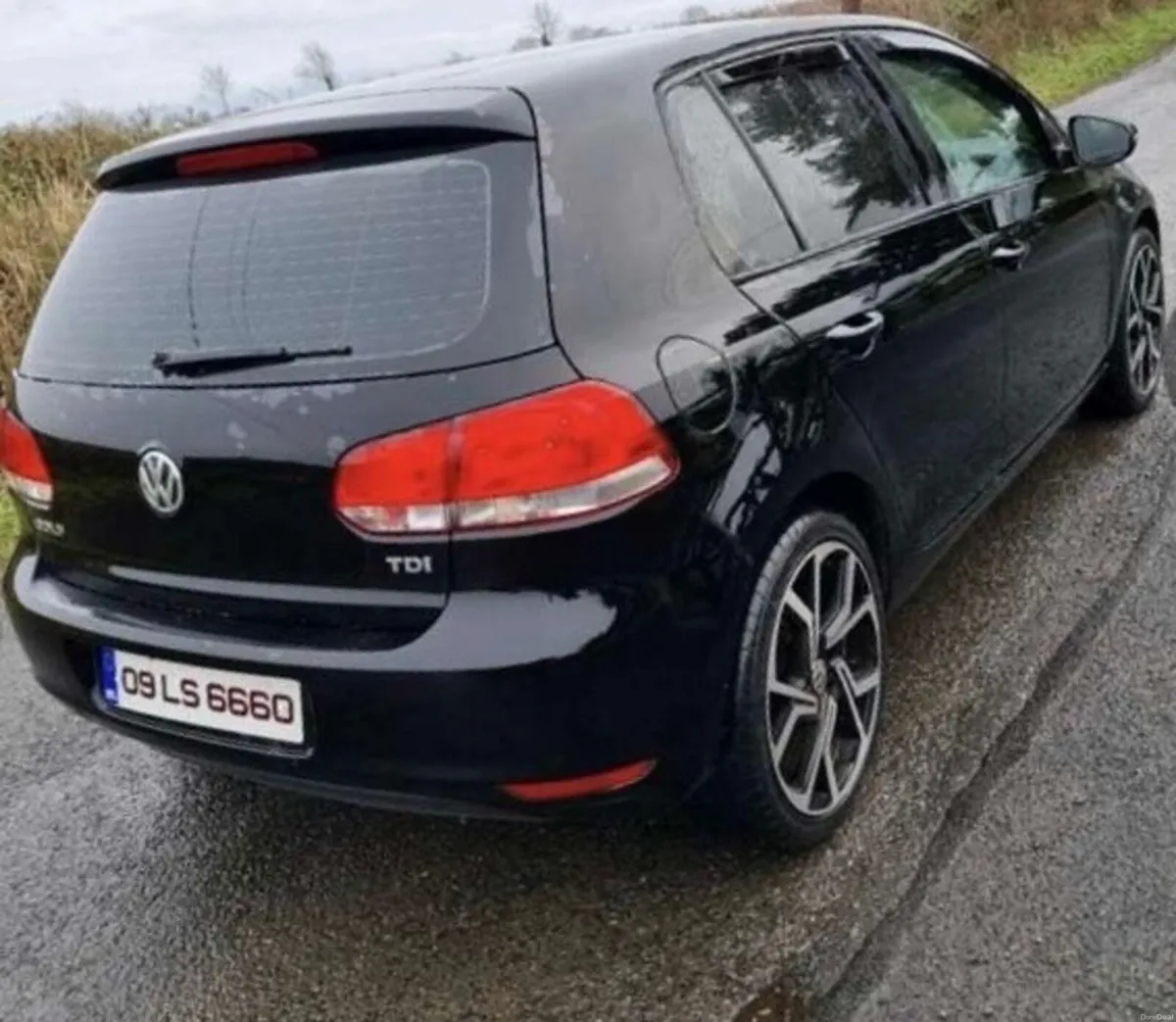 Volkswagen Golf 2009 - Image 2