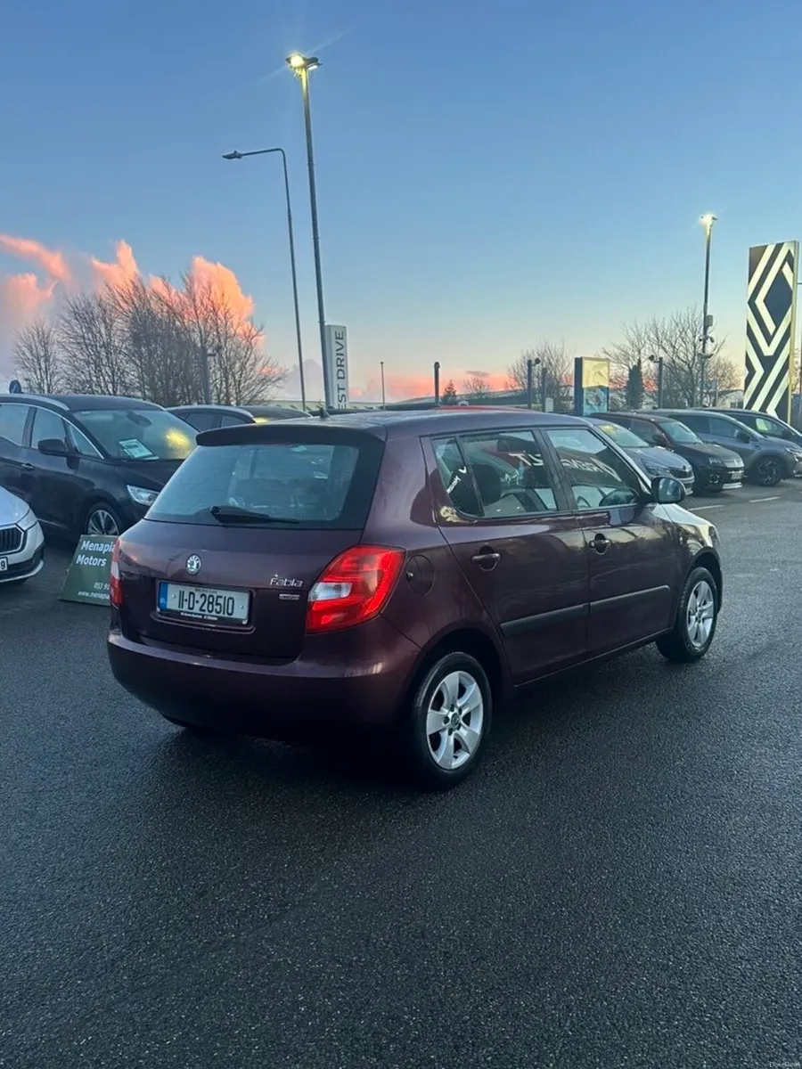 Skoda Fabia 2011 - Image 2