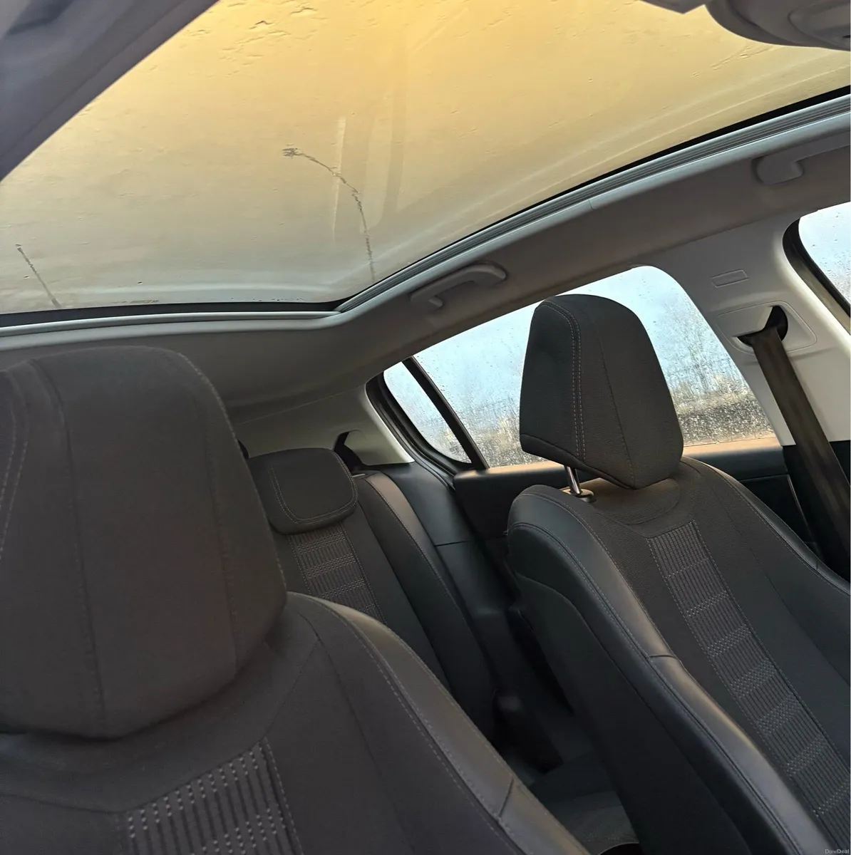 2018 Peugeot 308 - Image 4