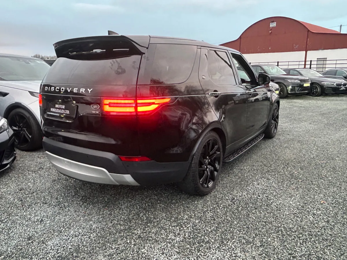 18 Land Rover discovery 3.0 HSE 7 seat luxury - Image 4