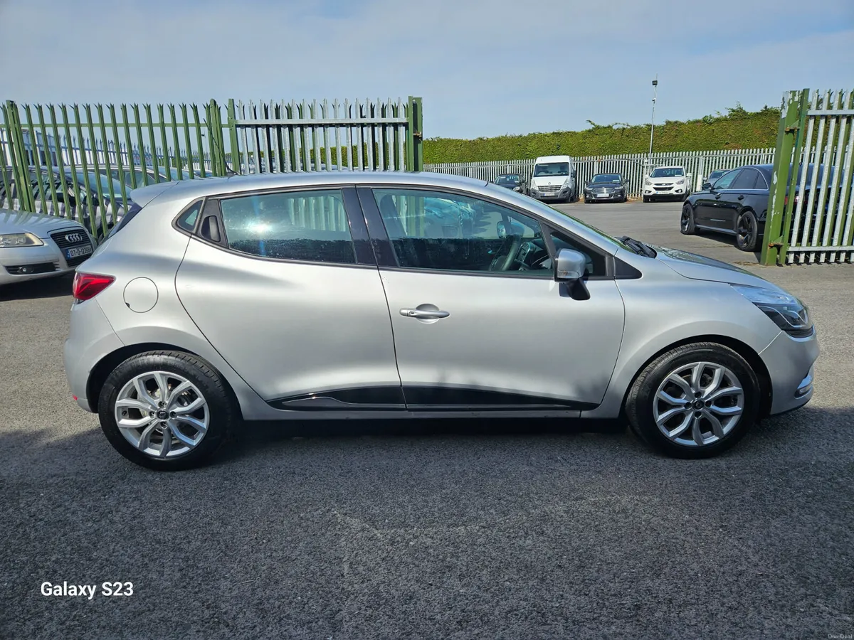 Renault Clio 2019 1.0 DYNAMIQUE NAV 98000KMS - Image 3