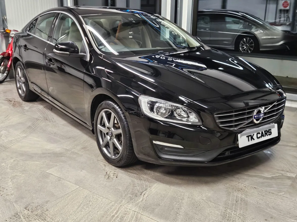 19 VOLVO S90 - Image 1