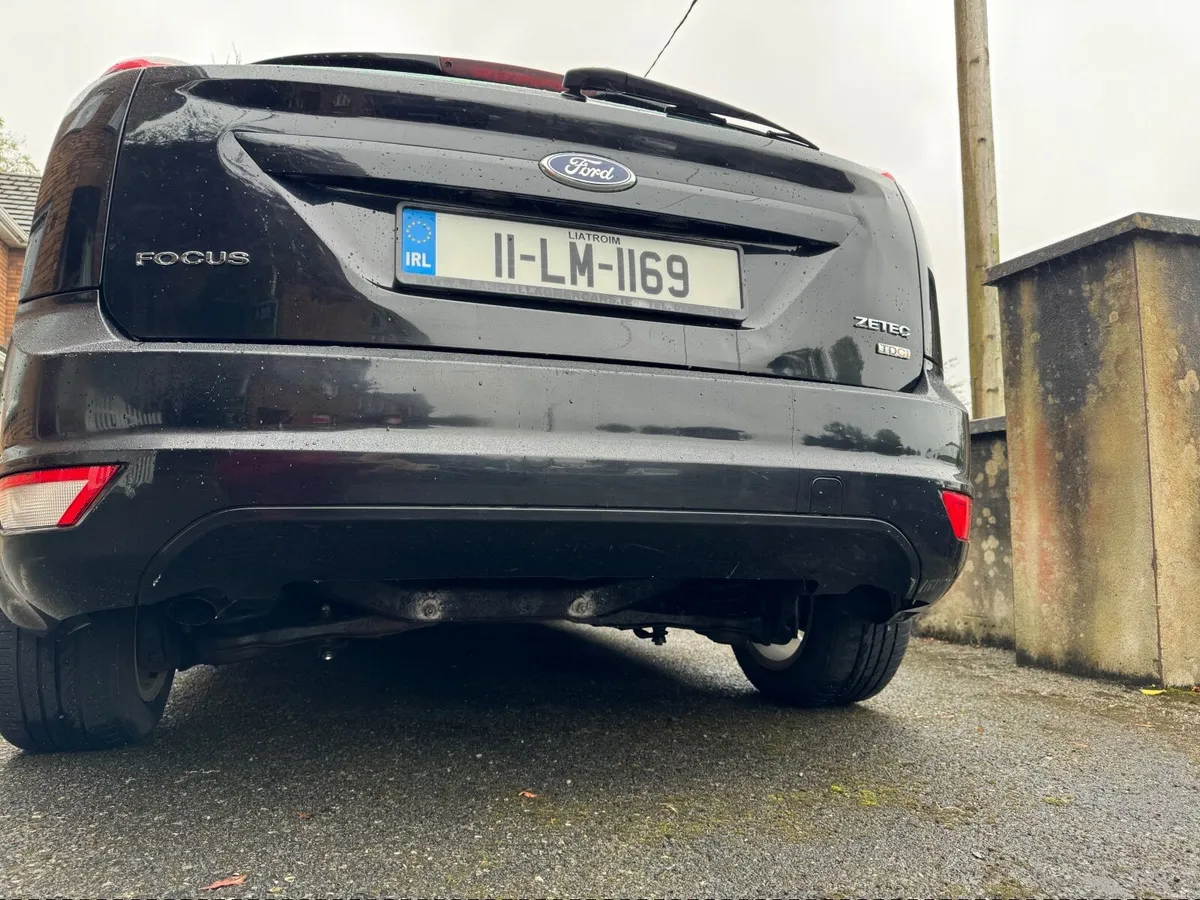 Ford Focus 2011 2000euros NO OFFER - Image 4