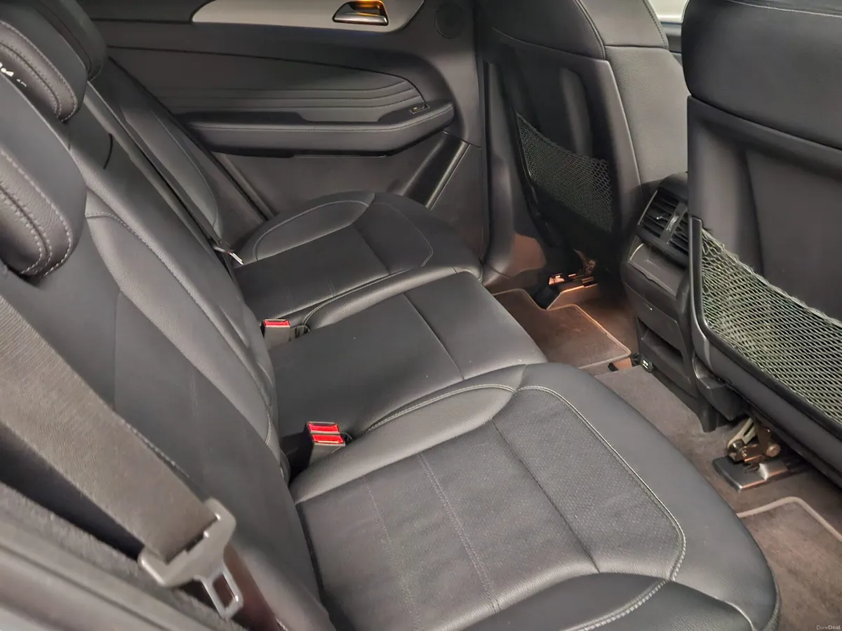 182 MERCEDES BENZ GLE 500 E AMG W/NIGHT PACK - Image 4