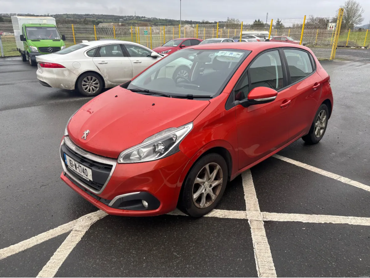 Peugeot 208 ACTIVE 1.2 4DR - Image 4