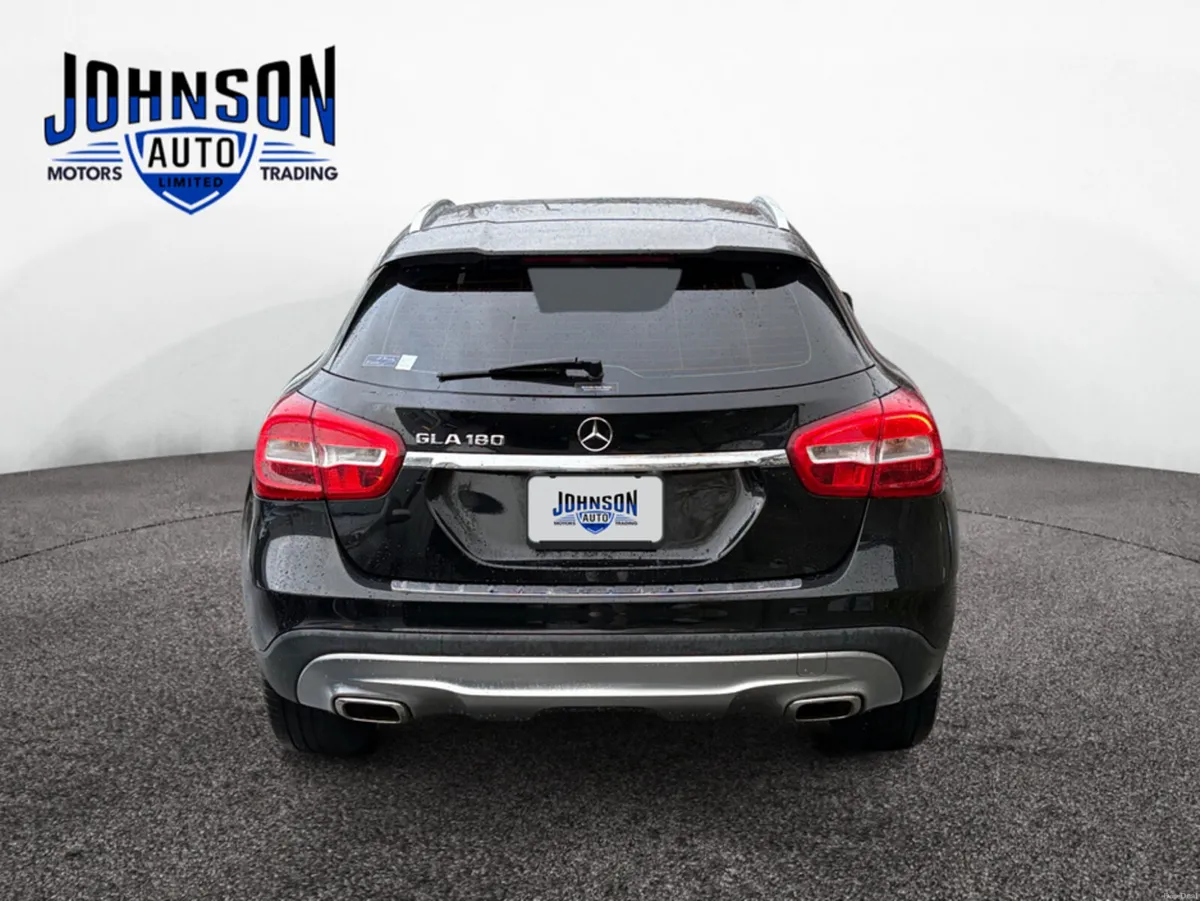 Mercedes-Benz GLA 1.6 Petrol Auto - Image 3