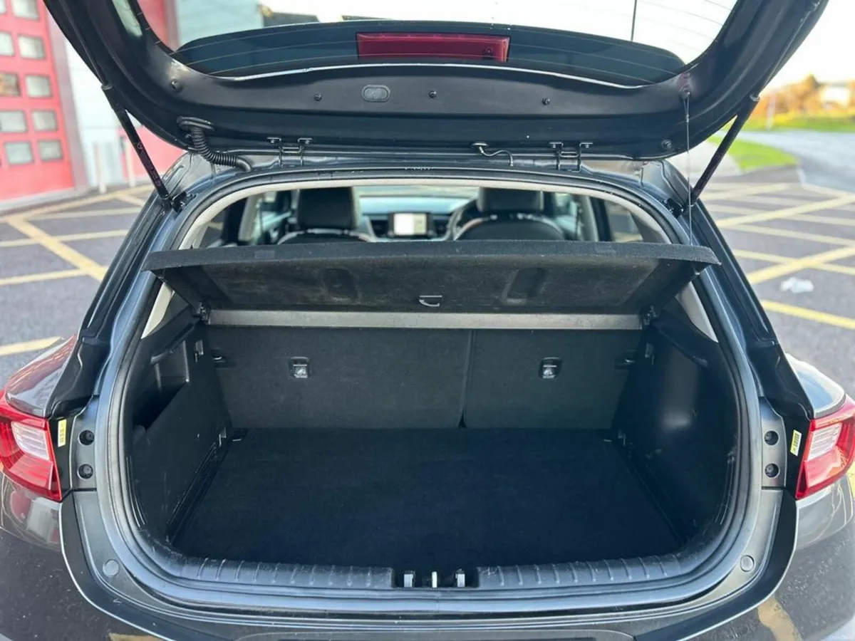 Kia Stonic K3 5DR 1.4P SHOWROOM CONDITION! - Image 4