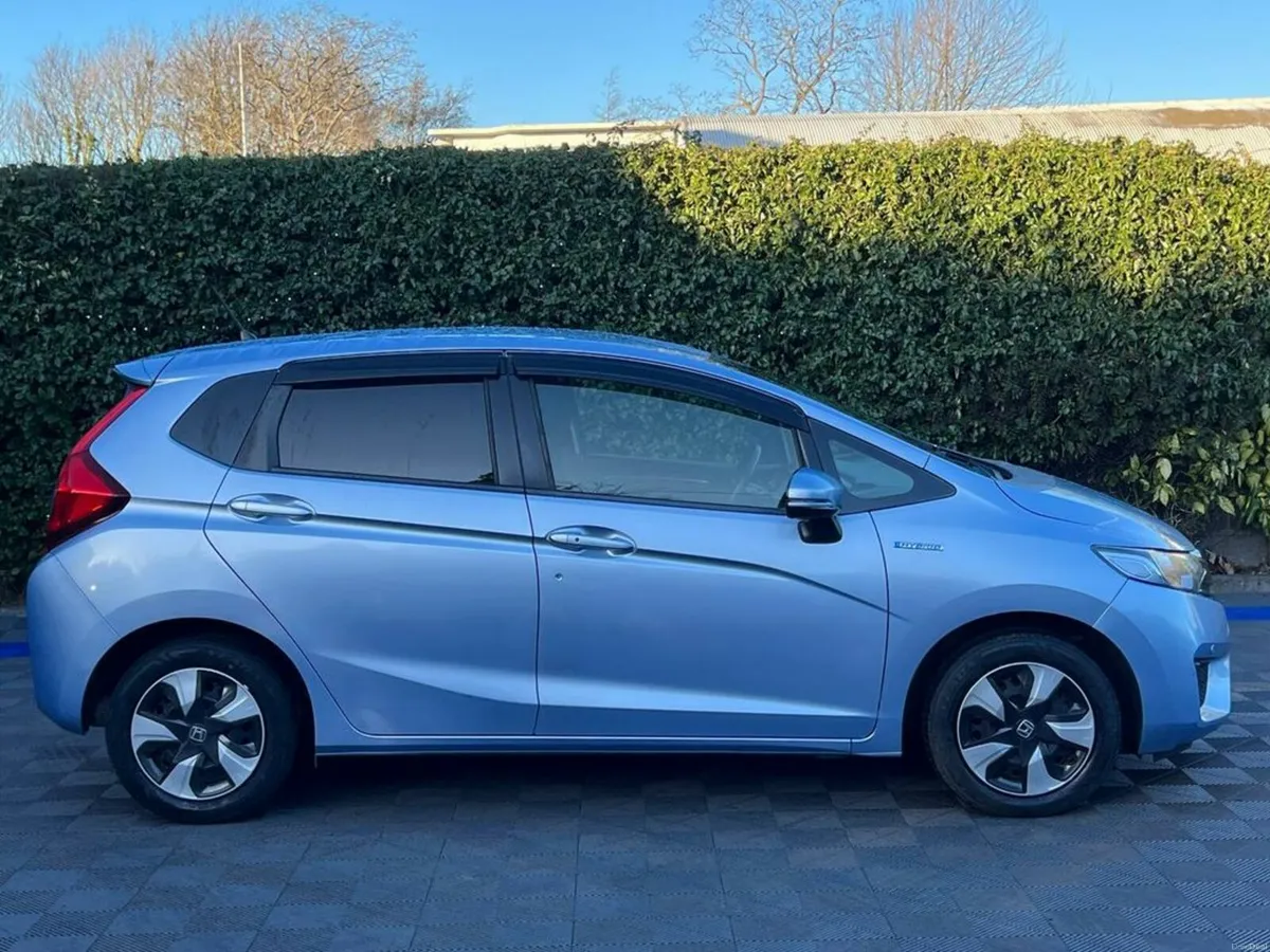 Honda Fit F-PACKAGE 1.5 HYBRID // SERVICE HISTORY - Image 2