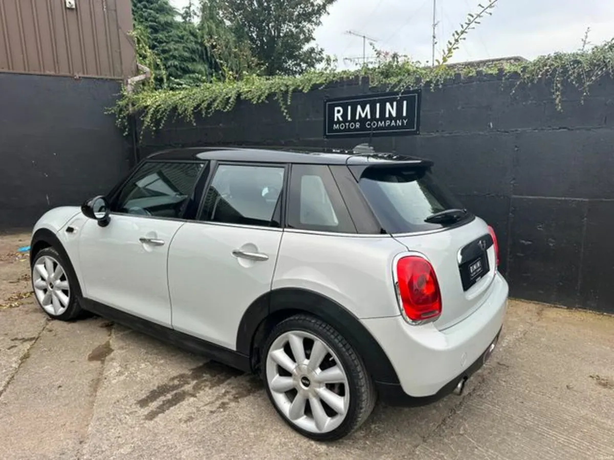 Mini Cooper Variant	1 5 5DR - Image 2
