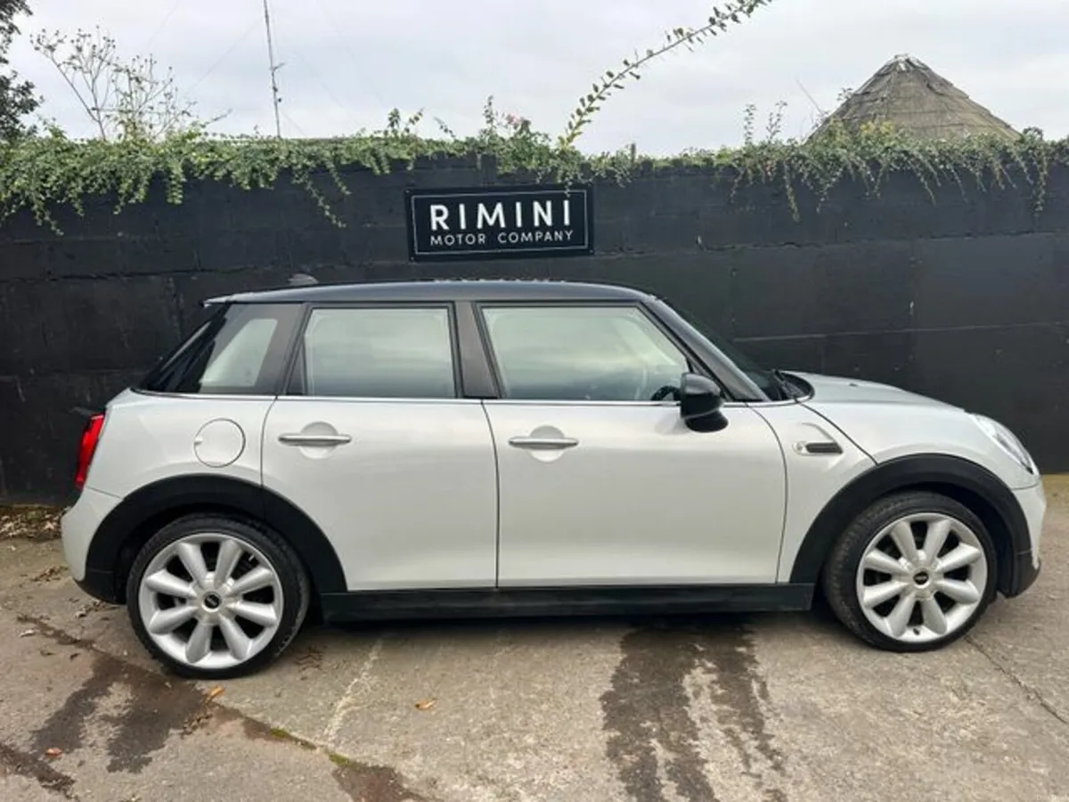 Mini Cooper Variant	1 5 5DR - Image 4