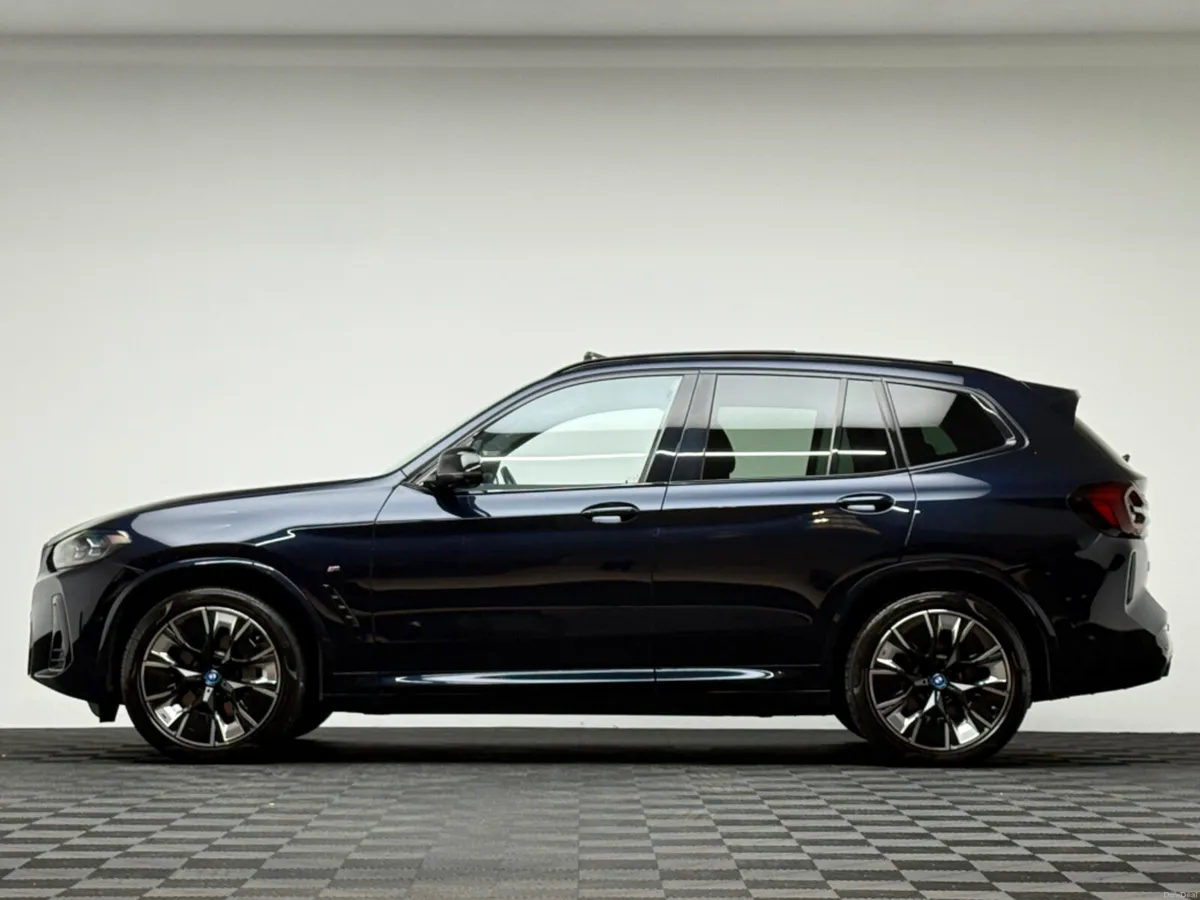 BMW iX3 M SPORT PRO - Image 4