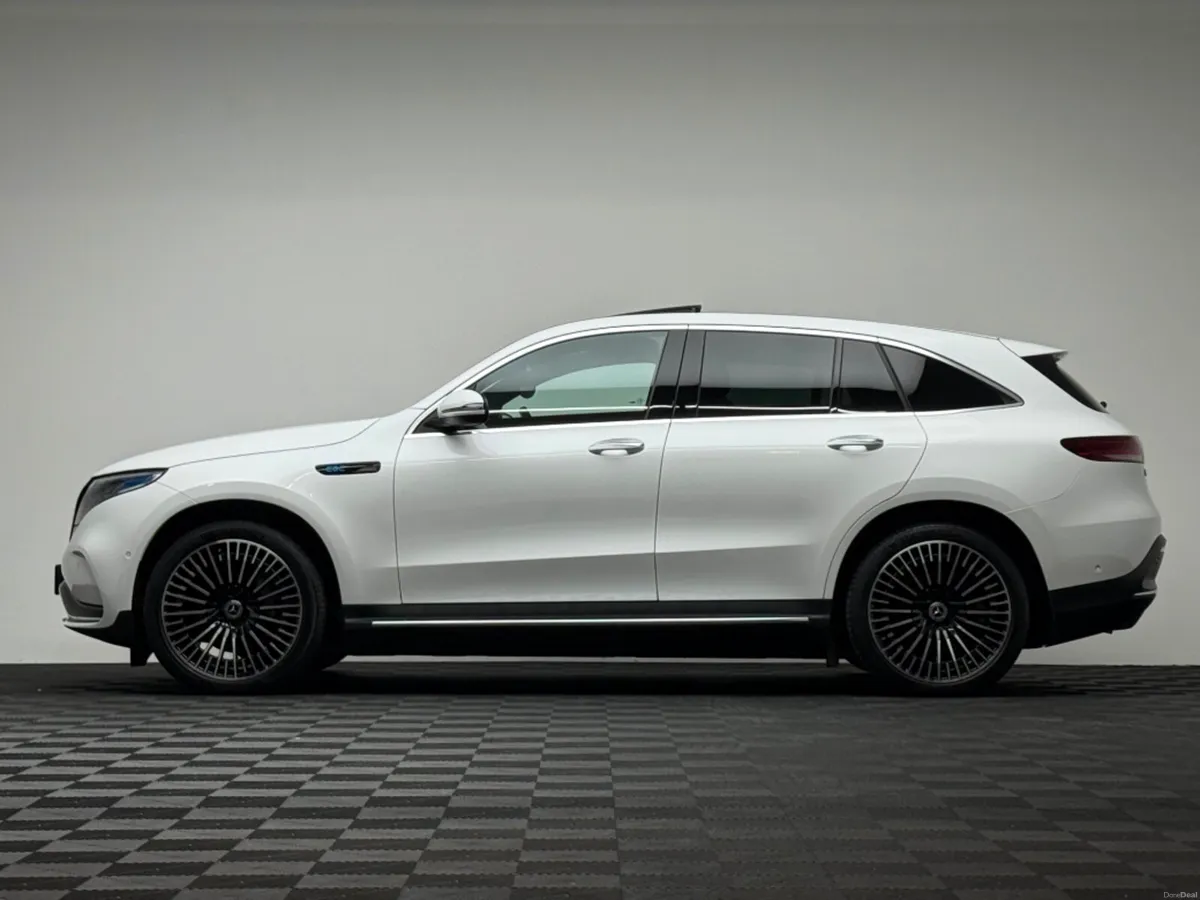 Mercedes-Benz EQC 400 AMG LINE PREMIUM 4MATIC *SUN - Image 4