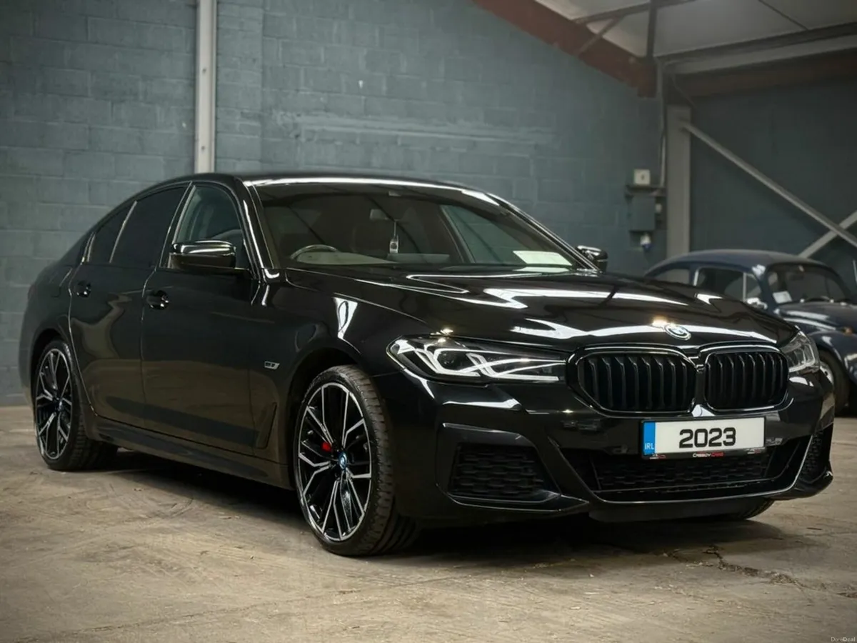 BMW 5-Series 530E M-SPORT // 12 MONTH WARRANTY // - Image 4