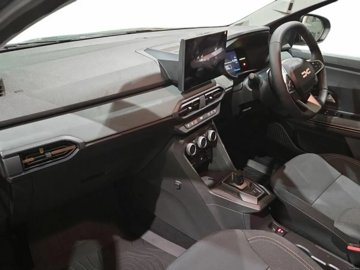 Dacia Jogger HEV 145 Extreme Auto - Image 4