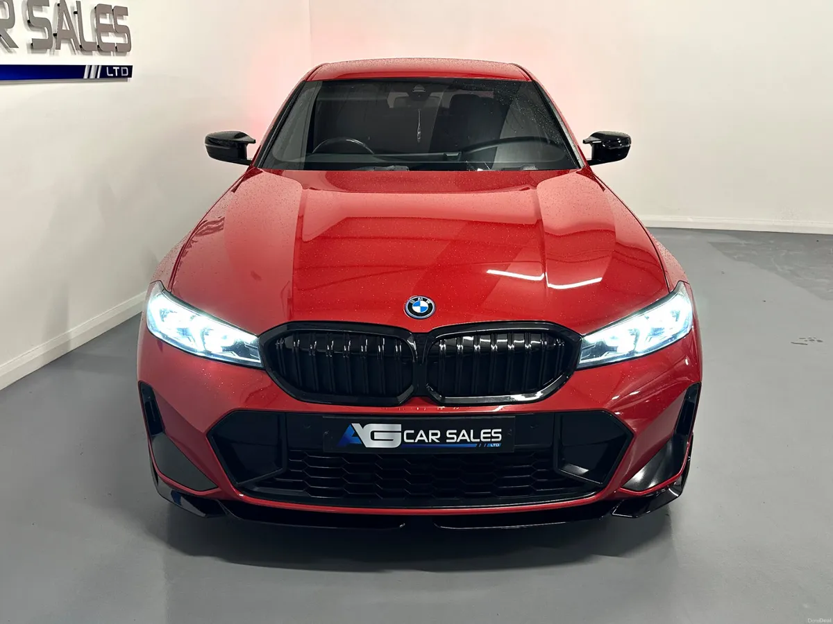 2023 BMW 330E M-Sport M-Performance - Image 3