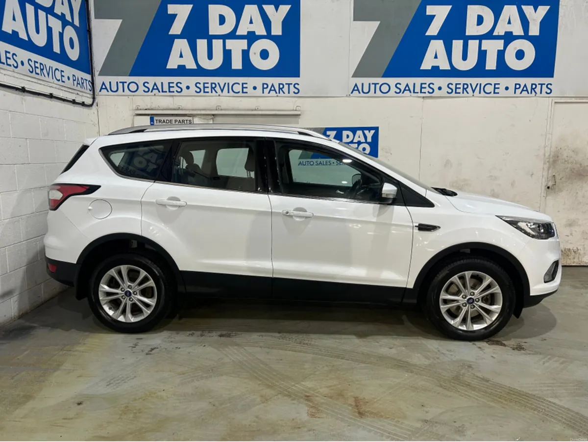 Ford Kuga TITANIUM 5 Seat 2.0 150PS AWD 6SPEED 4DR - Image 3