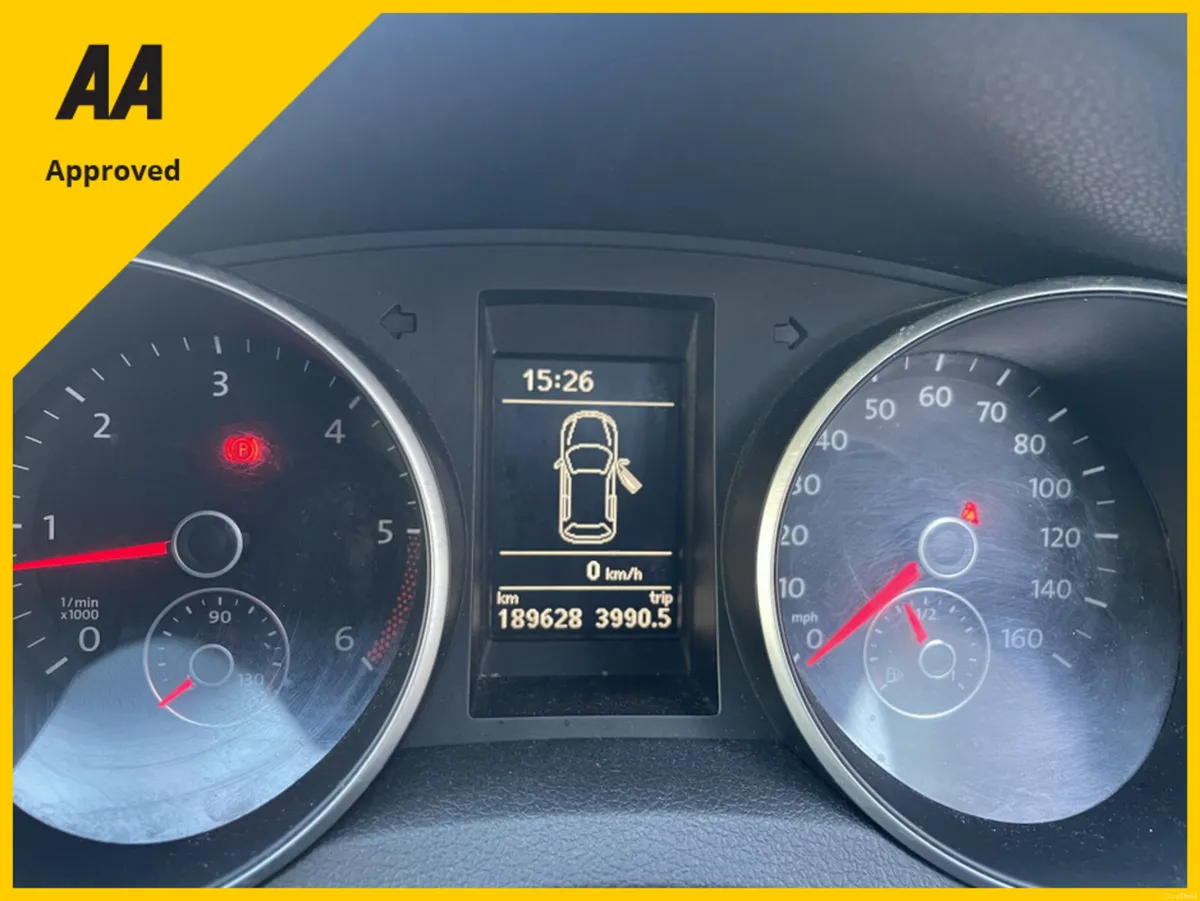 Volkswagen Golf 1.6 TDI MATCH 105PS 5DR - Image 2