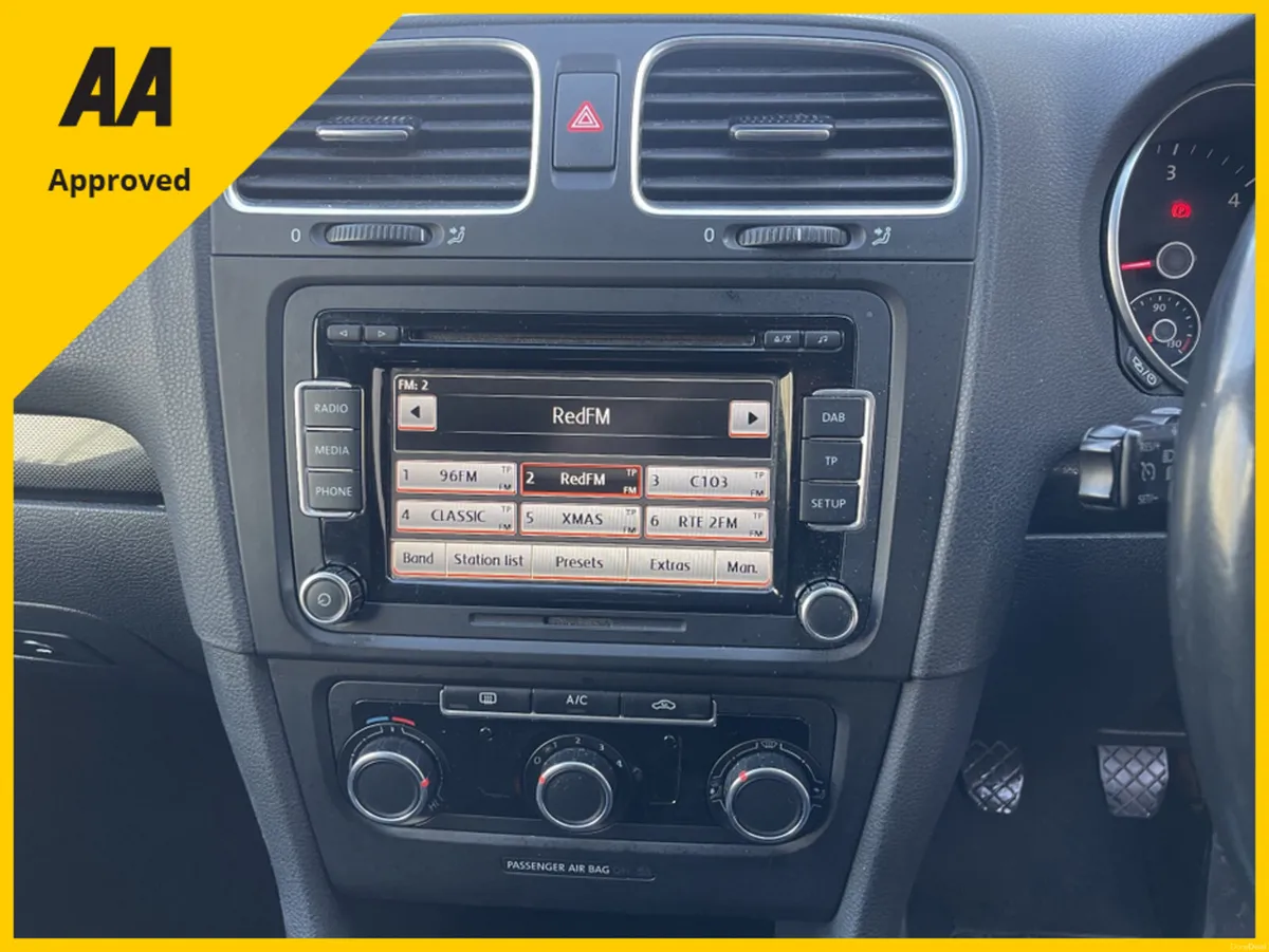 Volkswagen Golf 1.6 TDI MATCH 105PS 5DR - Image 3