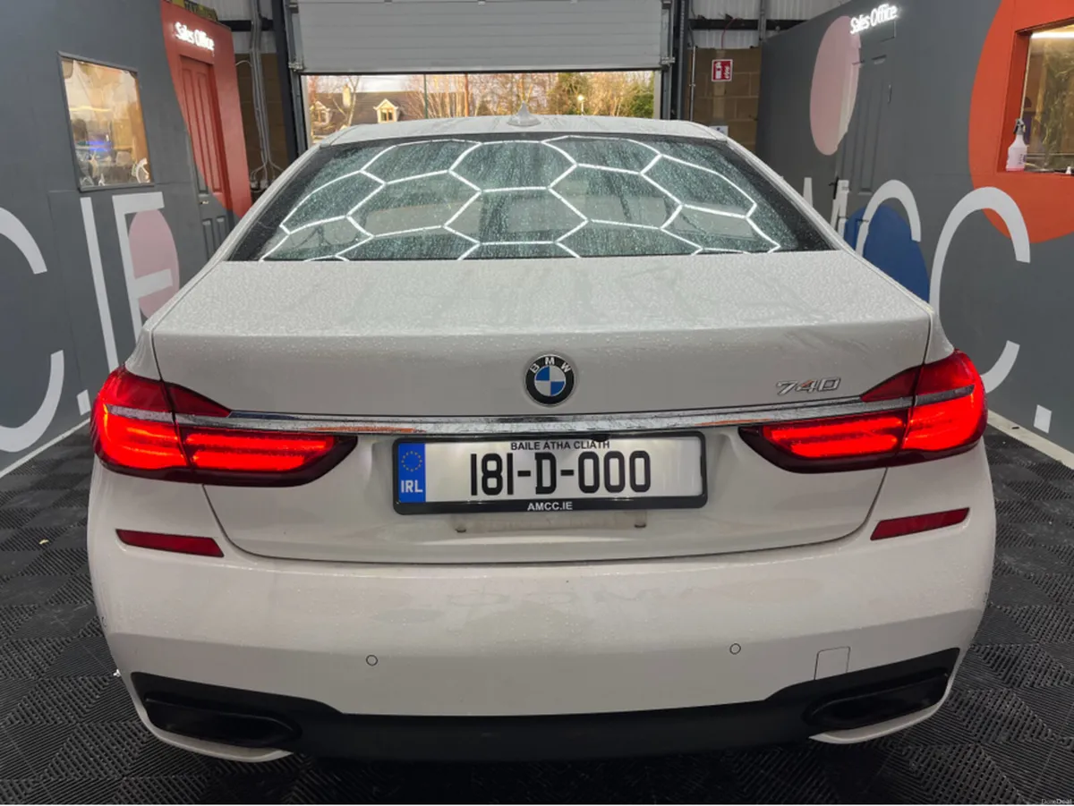 BMW 7-Series 2018 BMW 740E IPERFORMANCE M-SPORT 2. - Image 3