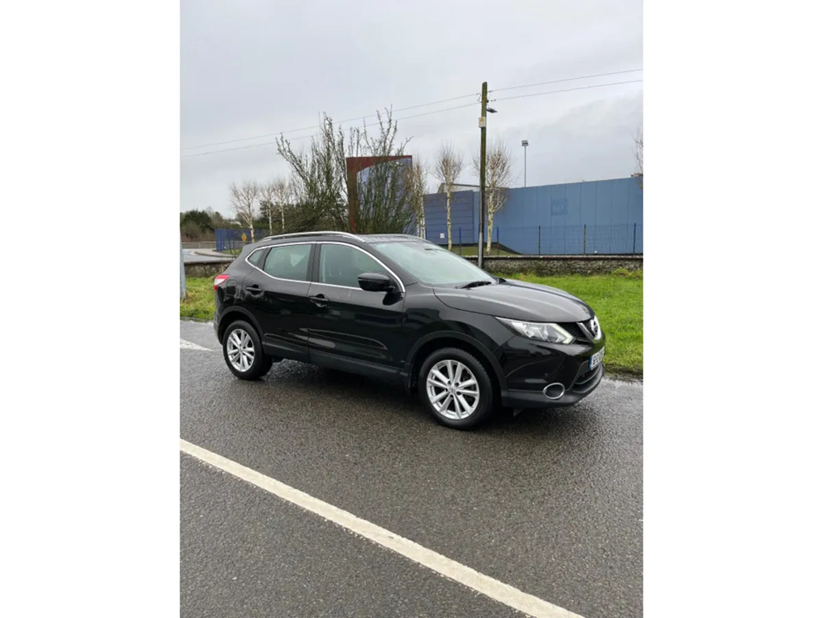 Nissan Qashqai 1.5 SV MY16 SP+NC E6 4 4DR - Image 3