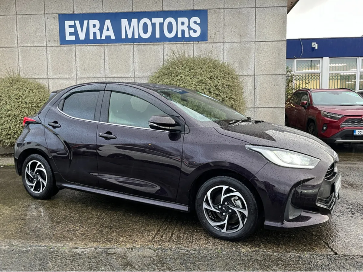 Toyota Yaris Z HYBRID AUTOMATIC 1.5 PETROL //HIGH - Image 4