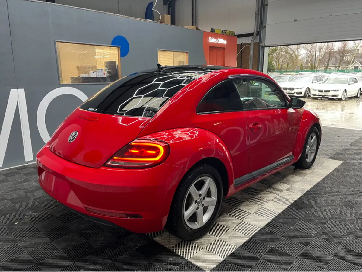 Volkswagen Beetle 2018 VOLKSWAGEN BEETLE BLACK STY - Image 2