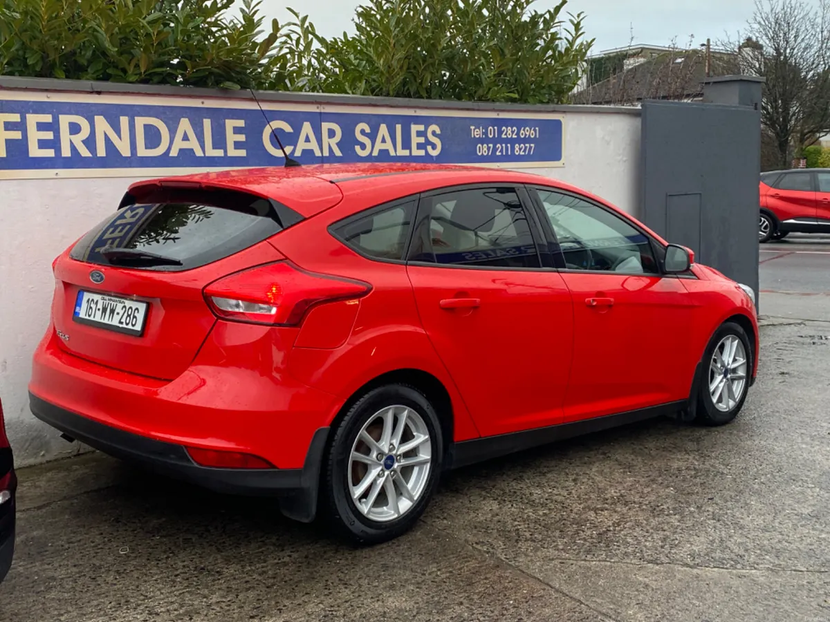 Ford Focus 1.5 Tdci Style Edition 5 dr Hatch - Image 4
